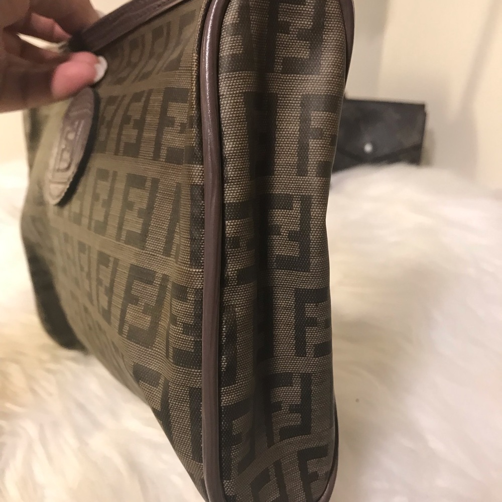 🌸SOLD🌸🌼Fendi Cosmetic Pouch🌼 - Picture 7 of 7
